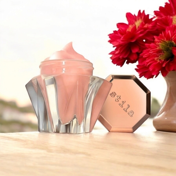 💋HOST PICK💋STILA LINGERIE SOUFFLÉ SKIN PERFECTING PRIMER SHEER ILLUMINATION - Picture 4 of 5